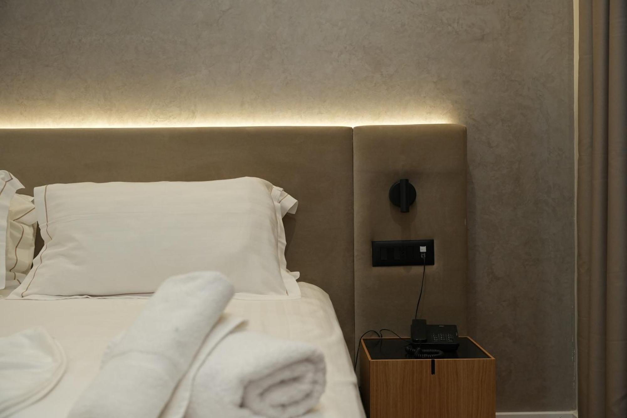Bounty Hotel 格勒姆 外观 照片