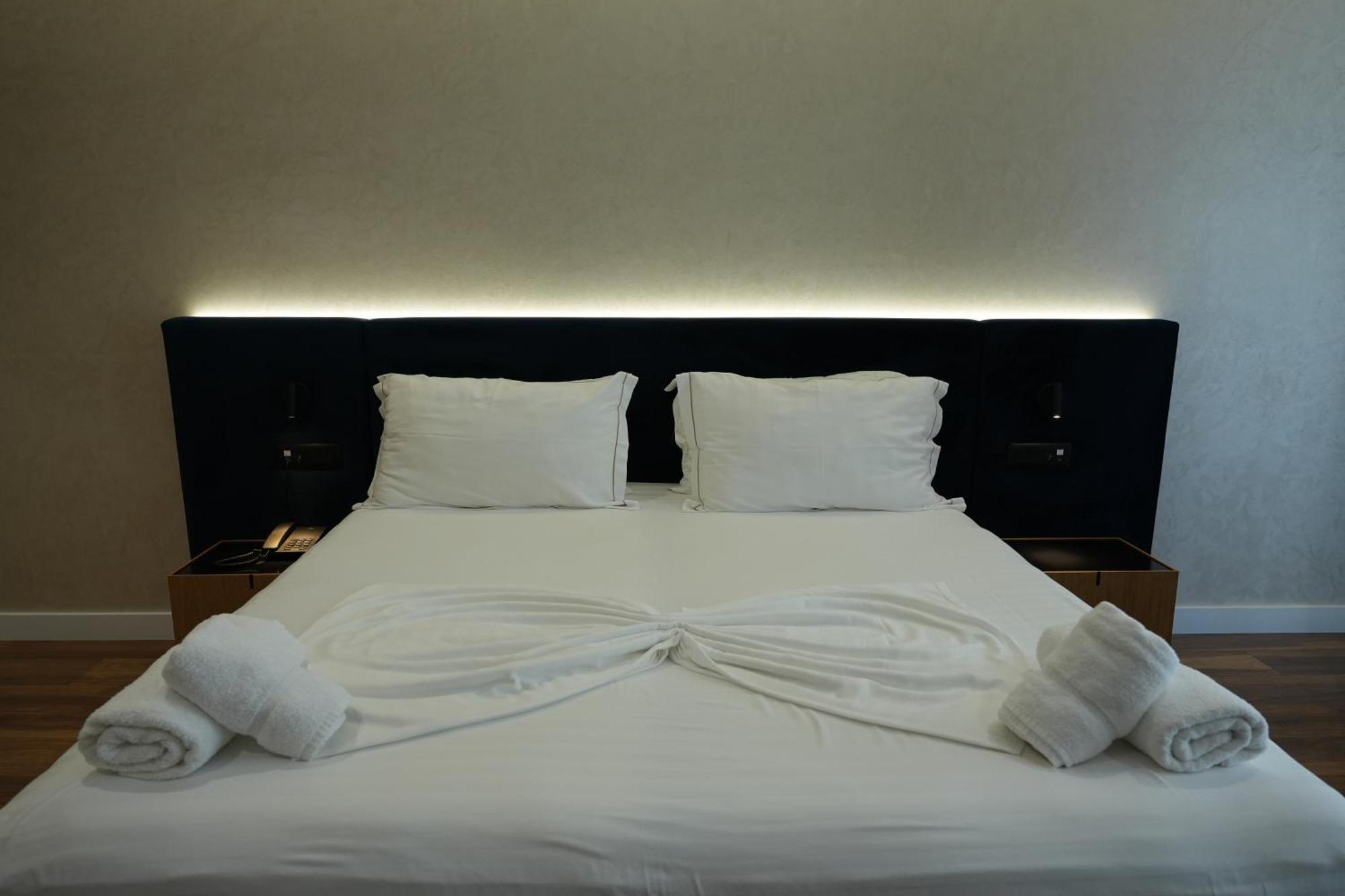 Bounty Hotel 格勒姆 外观 照片